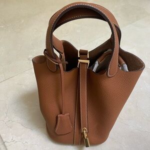 Picotin-Style Pebbled Leather Bucket Bag – Brown New)